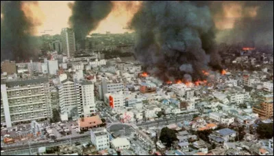 Catastrophe : Dans quelle ville japonaise eut lieu un séisme de magnitude 7 le 17 janvier 1995 ?