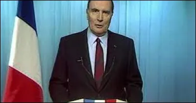 Politique : 1986 c'est l'année de la première cohabitation de la Ve République. Qui François Mitterrand choisit-il comme Premier ministre ?