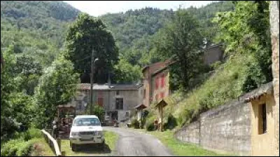 Nous restons en Occitanie, avec cette visite de Fontanès-de-Sault. Petit village de 5 habitants, dans l'arrondissement de Limoux, il se situe dans le département ...