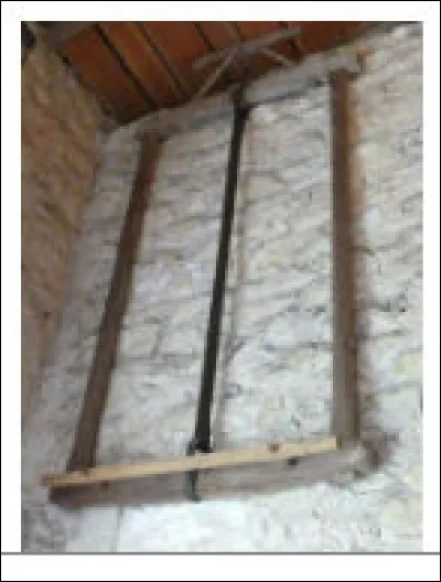 L'engin fait environ 2,5 de long, mais est relativement léger : qu'est-ce donc ?