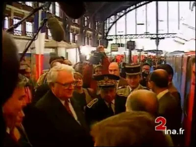 Technologie : Quelle ligne TGV est inaugurée le 18 mai 1993 ?