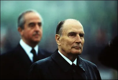 Politique : En 1993, la cohabitation de velours est mise en place. Qui François Mitterrand choisit-il comme Premier ministre ?