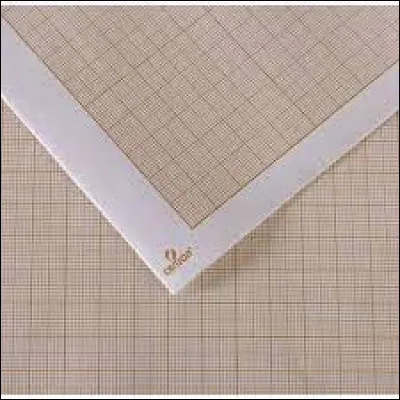 Quel est le nom de ce papier souvent utilisé lors des cours de géométrie à l'école ?