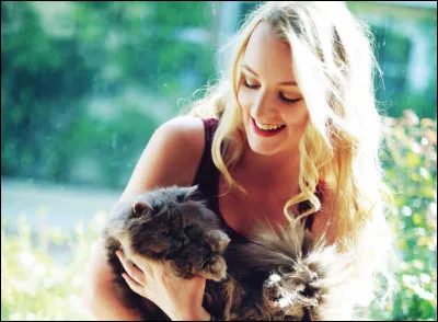 L'actrice qui incarne Luna est Evanna Lynch :