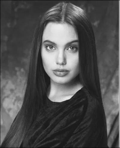 Qui est cette jeune fille ?