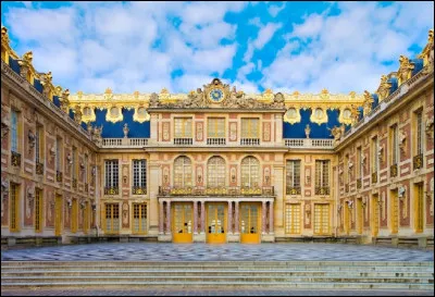 Quel roi fit construire le château de Versailles tel qu'il est aujourd'hui ?