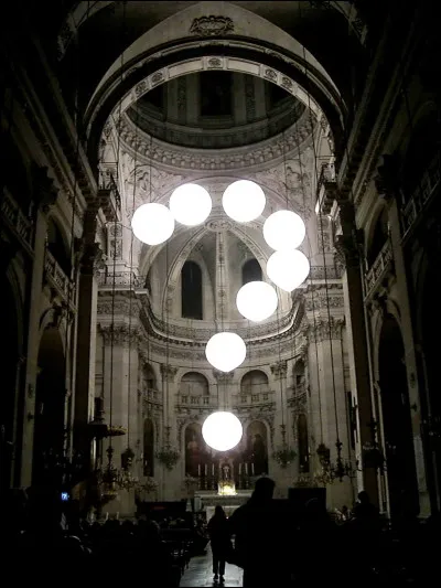 Encore et encore, j'ai bien vieilli depuis que j'étais le roi des cons en 1981 pour finir juge à la retraite ! Je suis à l'origine d'un dîner de cons, et j'ai collé une chaussure noire à un grand blond !