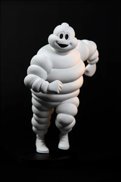 Quelle est la couleur du "Guide Michelin" ?