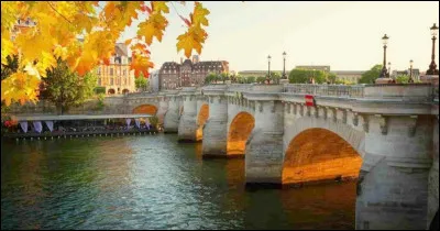 Quel est le plus vieux pont de Paris ?