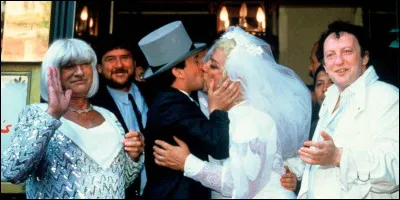 People : Quel duo d'humoristes a scellé son union par un faux mariage retentissant le 25 septembre 1985 ?