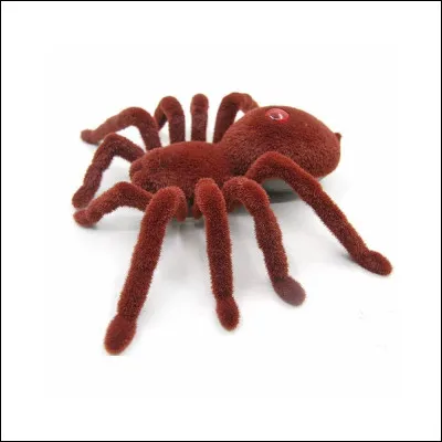 Hagrid a &eacute;t&eacute; renvoy&eacute; de Poudlard pour meurtre (qu'il n'a pas commis ) en...