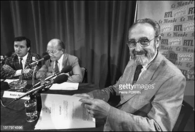 Politique : Quel politicien a déclenché l'affaire du détail en prononçant cette phrase "Je n'ai pas étudié spécialement la question. Mais je crois que c'est un point de détail de l'histoire de la Deuxième Guerre mondiale" ?