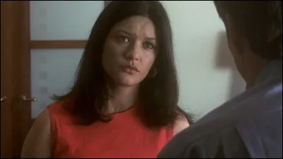 Dans quel film de Soderbergh Catherine Zeta-Jones a-t-elle connu un grand succès avec son personnage d'Helena Ayala ?