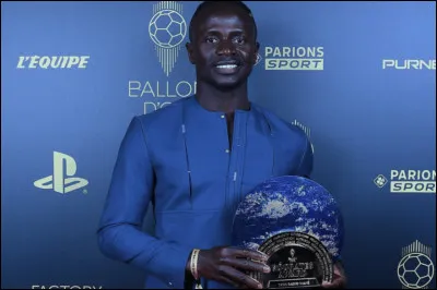 Qui a remporté le trophée du Socrates Award ?