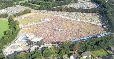 Musique : Quel festival a sa première édition en 1992 ?