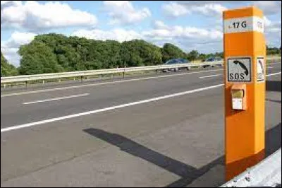 Les bornes d'appel sont toutes séparées de 5 km.