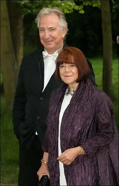 Il a connu sa femme depuis tr&egrave;s jeune, mais ne s'est mari&eacute; que bien plus tard, quand se sont-ils mari&eacute; ?