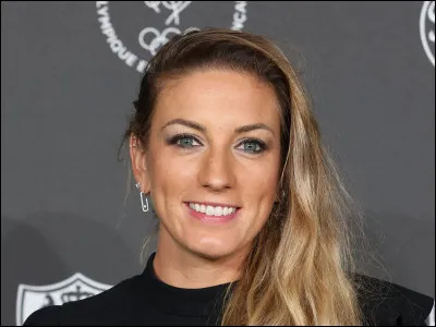 Dans quel sport Pauline Ferrand-Prévot s'est elle distinguée ?