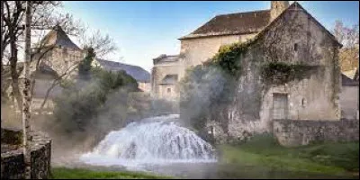 Je vous emmène à présent dans le Périgord noir à la découverte de la cascade du Coly, à Condat-sur-Vézère. Nous serons dans le département ...