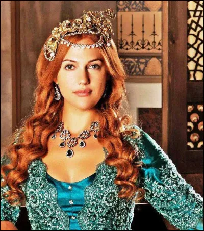 Sous quel nom est aussi connue la sultane Hürrem ?
