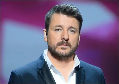 Qui est cet animateur télé, présentateur du jeu télévisé ''Chacun son tour'' ?