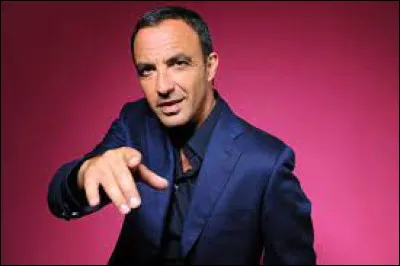 Qui est le présentateur lors des primes ?