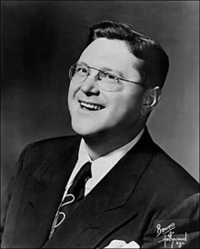 Qui a dit : "On dit qu'il y a dans le monde une femme qui donnerait naissance &agrave; un enfant toutes les deux secondes. Il faut absolument la retrouver pour l'emp&ecirc;cher de continuer." ?