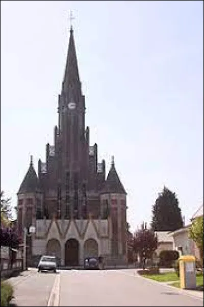 Nous terminons notre balade dans les Hauts-de-France, à Vis-en-Artois. Commune de l'aire d'attraction Arrageoise, elle se situe dans le département ...