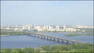 K comme Kiev : quel fleuve traverse la capitale ukrainienne ?