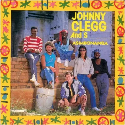 Quel est ce groupe Sud-Africain actif de 1986 à 1994, fondé et animé par son chanteur vedette Johnny Clegg, mort en 2019 ?