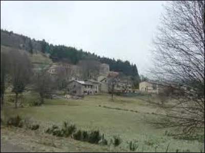 Petit village de 47 habitants, dans l'arrondissement de Montbrison, La Chamba se situe dans le département ...