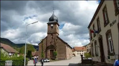 Je vous emmène à présent au pied du Donon, à Luvigny. Village de la haute vallée de la Plaine, il se situe dans le département ...