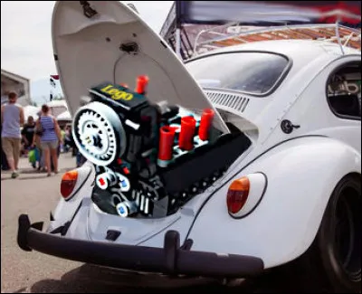 - « Au fait, on a trouvé la solution, pour l'ABS de la Coccinelle ! »
- « ... ?... »
- « Sinon, le capot, on vous l'emballe, parce qu'il ne ferme plus, hein ? »