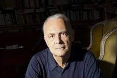 Qui est écrivain, auteur du roman ''Voyage de noces'' ?