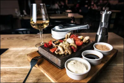 Comment se nomme cet appareil de cuisson électrique ?