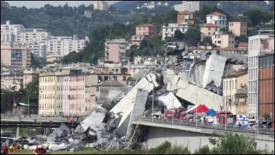 Catastrophe : Dans quelle ville italienne s'est effondré un pont routier le 14 août 2018 coûtant la vie à 43 personnes ?