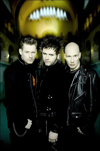 Complétez : 
"Und er ging nie..."