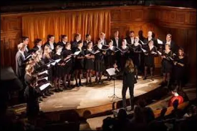 Que faut-il ajouter à "cho" pour obtenir le nom qui désigne un ensemble de chanteurs ?