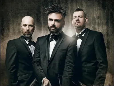 Complétez : 
"Vorbei an Sternen, an Satelliten und dem..."