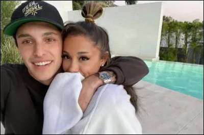 Comment s'appelle son homme ?