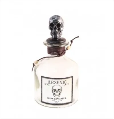 Arsenic : quelle personne, acquittée au bénéfice du doute, fut soupçonnée d'être une tueuse en série qui assassinait ses victimes avec de l'arsenic, notamment son époux .