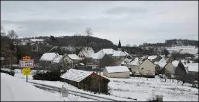 Nous sommes en Bourgogne-Franche-Comté, à Saint-Mard-de-Vaux. Village viticole de la côte chalonnaise, il se situe dans le département ...