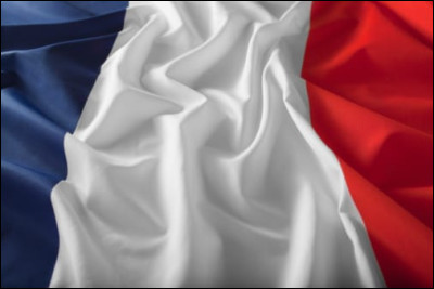 Sur le drapeau français, que symbolise le blanc  ?