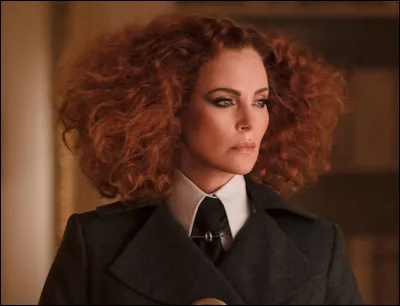 Quelle actrice joue le rôle de la doyenne du Mal, Dame Lesso ?