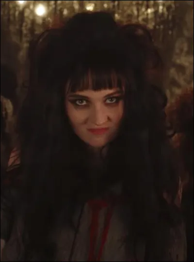 Quelle actrice joue le rôle de Hester ?