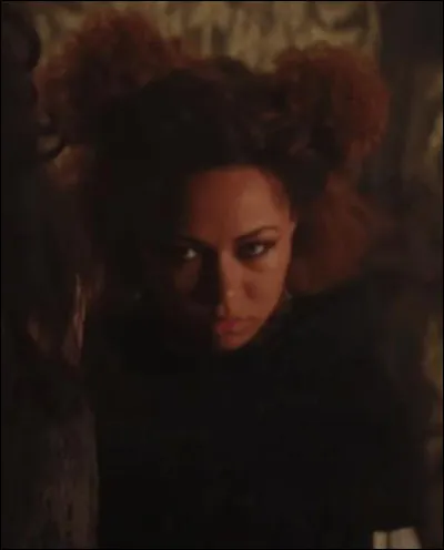 Quelle actrice joue le rôle de Dot ?