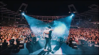 Dans le groupe Bigflo et Oli, quel &acirc;ge Oli a-t-il en 2022 ?