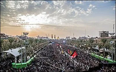 Quel est le titre le plus élevé décerné à un membre du clergé chiite ?