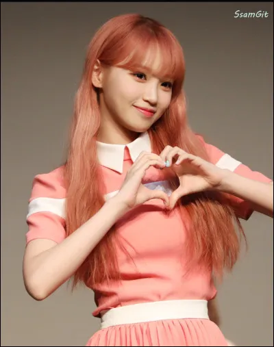 Elle déteste le café et les champignons.