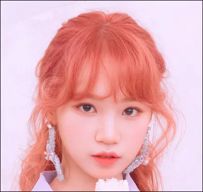 Elle est la fille de lactrice Lee Ran-hee.